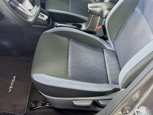 Used 2025 Nissan Versa SV FWD image 15