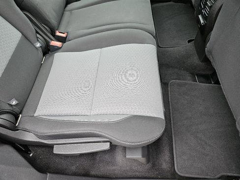 Used 2017 Ford C-MAX SE image 27