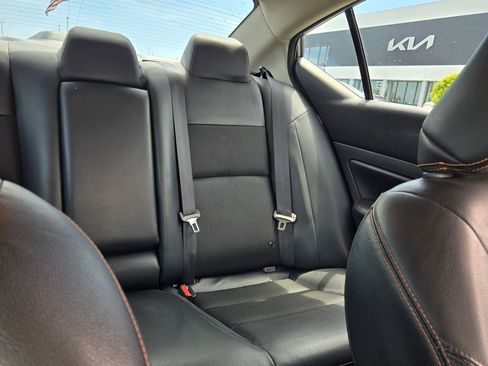 Used 2022 Nissan Altima 2.5 SR FWD image 14