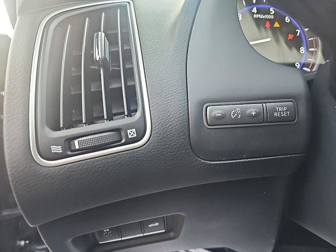 Used 2015 INFINITI Q50 Premium w/ Navigation Package image 12