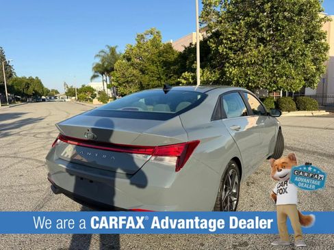 Used 2022 Hyundai Elantra SEL w/ Convenience + Premium Package FWD image 4