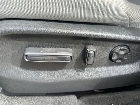 Used 2018 Honda CR-V EX image 14