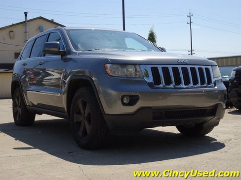Used 2013 Jeep Grand Cherokee Laredo AWD/4WD image 4