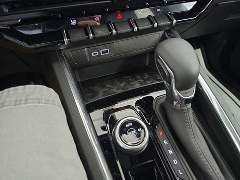 New 2026 GMC Canyon Elevation w/ Convenience Package image 21