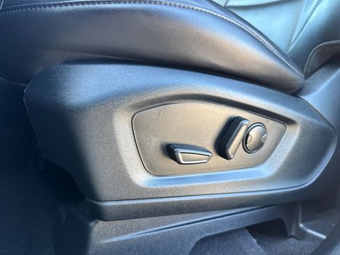 Used 2023 Ford Explorer XLT w/ Equipment Group 202A image 13