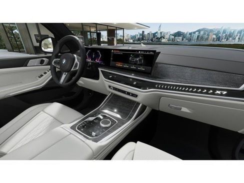 New 2026 BMW X7 xDrive40i w/ M Sport Package image 14
