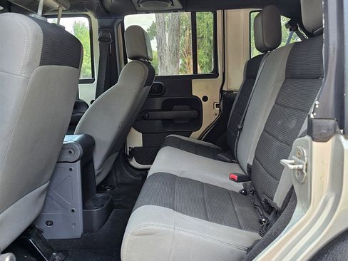 Used 2007 Jeep Wrangler Unlimited X image 5