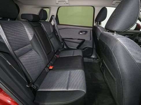 Used 2023 Nissan Rogue SV AWD/4WD image 17