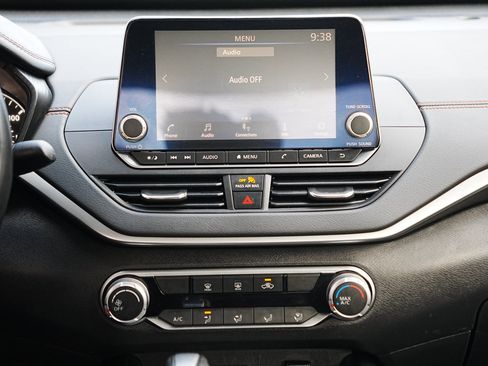 Used 2022 Nissan Altima 2.5 SR image 16