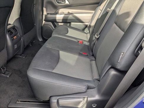 Used 2018 Nissan Pathfinder SV w/ Cargo Package image 18