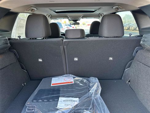 New 2026 Nissan Kicks SV w/ SV Premium Package image 16