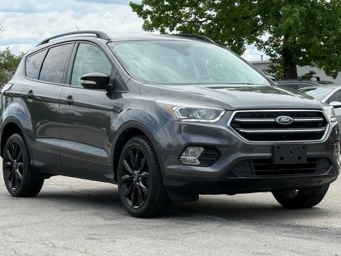 Used 2017 Ford Escape Titanium AWD/4WD image 8