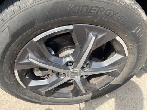 Used 2025 Honda HR-V EX-L image 9