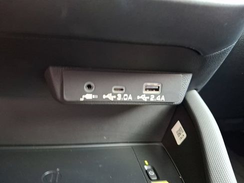 Certified 2026 Subaru Forester Touring AWD/4WD image 38
