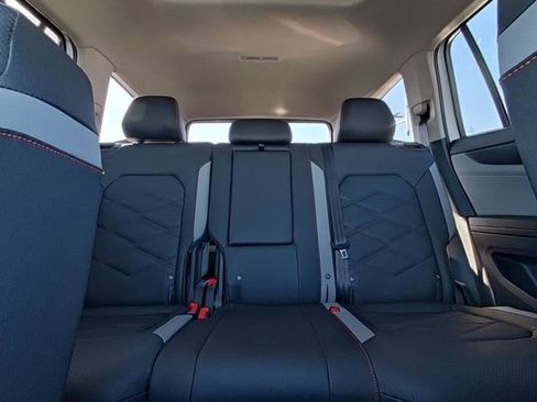 New 2026 Volkswagen Atlas Peak Edition AWD/4WD image 28