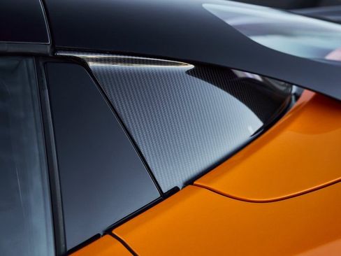 Used 2025 McLaren Artura Spider RWD image 14