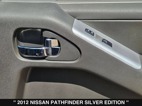 Used 2012 Nissan Pathfinder Silver RWD image 33
