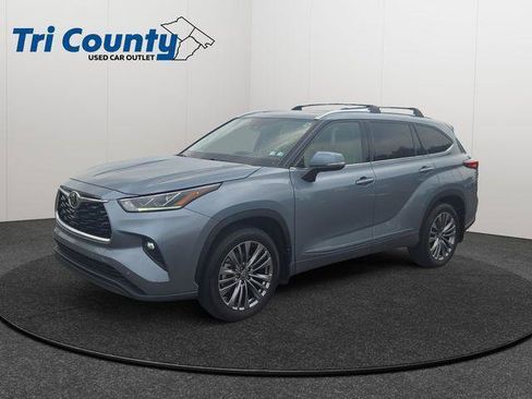 Certified 2020 Toyota Highlander Limited AWD/4WD image 3