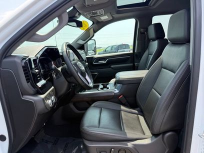 Used 2025 GMC Sierra 2500 SLT w/ SLT Convenience Package