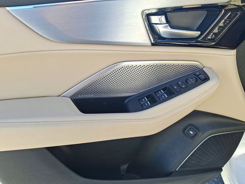 Used 2024 Acura MDX w/ Technology Package image 11