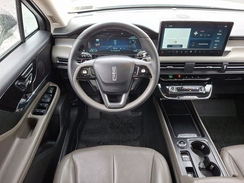 Used 2023 Lincoln Corsair AWD w/ Equipment Group 101A image 12