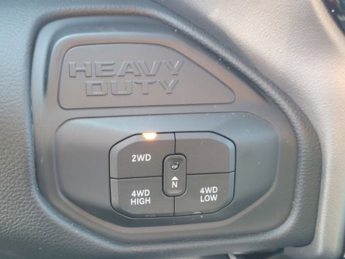 New 2026 RAM 2500 Big Horn AWD/4WD image 18