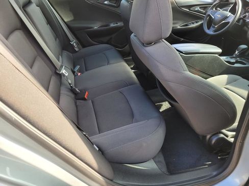 Used 2025 Chevrolet Malibu LT FWD image 11