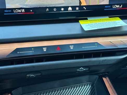 Used 2026 BMW X3 xDrive30 w/ Premium Package image 23