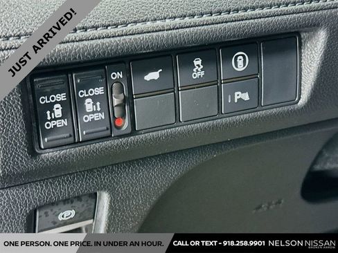 Used 2024 Honda Odyssey Elite image 10