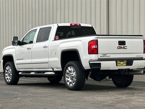 Used 2018 GMC Sierra 2500 Denali w/ Duramax Plus Package image 7