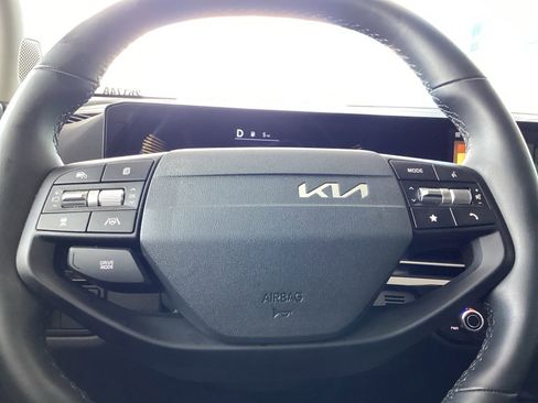 Used 2026 Kia Sportage EX w/ EX Panorama Roof Package FWD image 11
