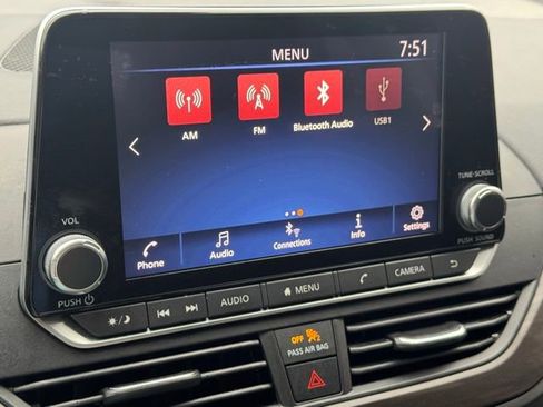 Used 2024 Nissan Altima 2.5 SV image 31