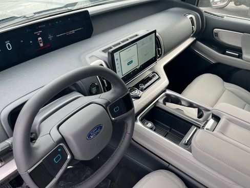 New 2026 Ford Expedition Max Active image 14