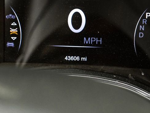 Used 2022 Jeep Grand Cherokee Limited w/ Tech Group image 3