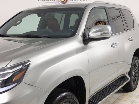 Used 2023 Lexus GX 460 Luxury w/ Sport Design Package image 46