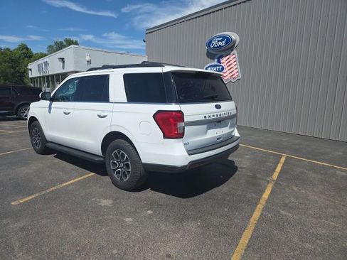 Used 2023 Ford Expedition XLT AWD/4WD image 8