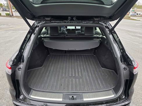 Used 2025 Toyota Crown Signia XLE image 14