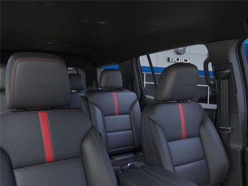 New 2026 Chevrolet Traverse RS image 24