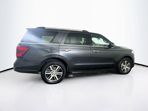 Used 2024 Ford Expedition Limited image 10