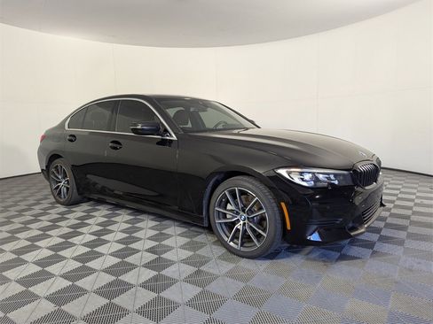 Used 2019 BMW 330i xDrive Sedan w/ Driving Assistance Package image 2