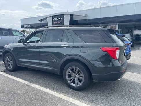 Used 2023 Ford Explorer XLT w/ Equipment Group 202A AWD/4WD image 3