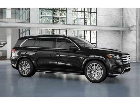 New 2026 Mercedes-Benz GLS 580 4MATIC image 13