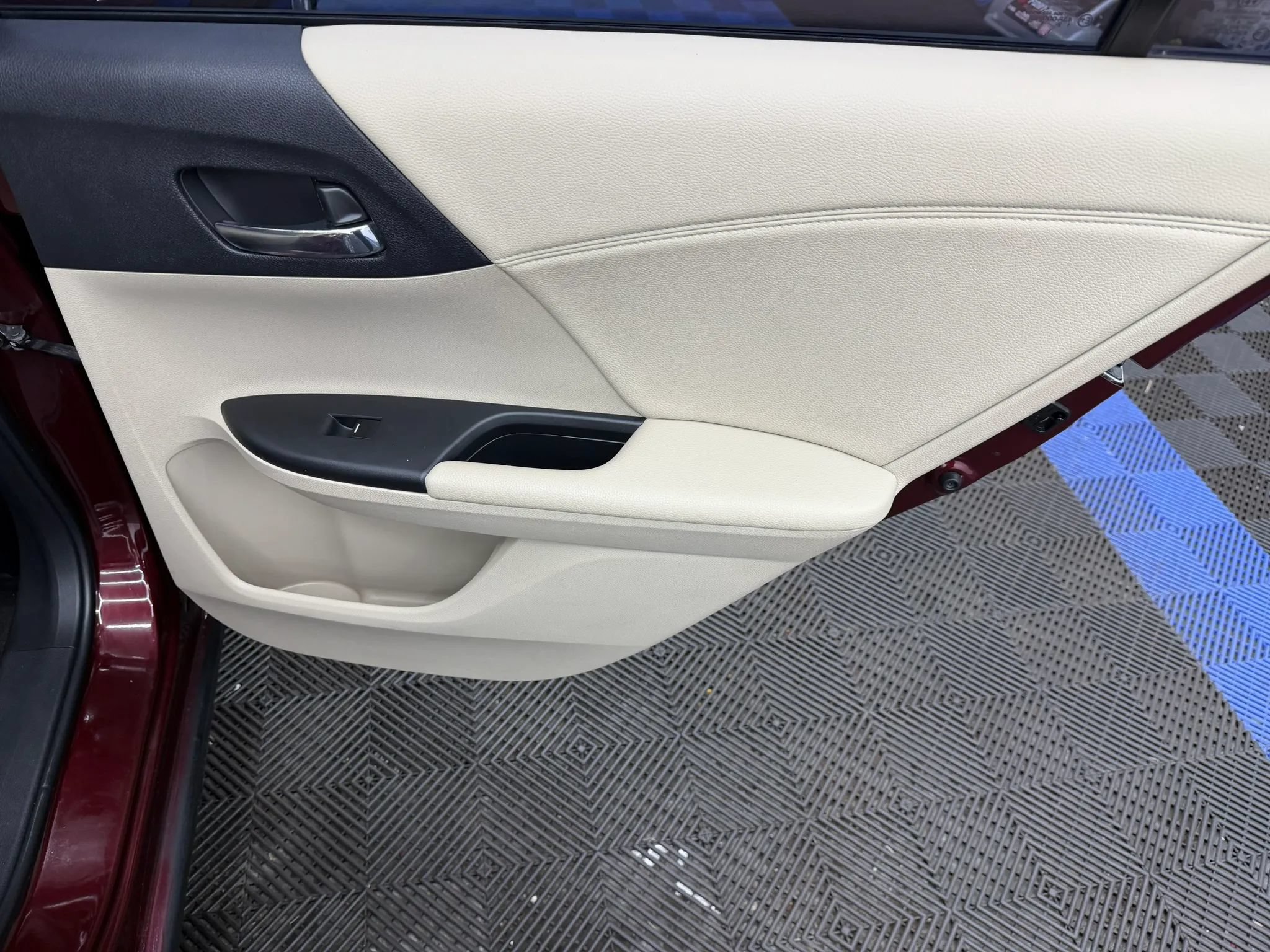 Used 2014 Honda Accord EX-L image 8