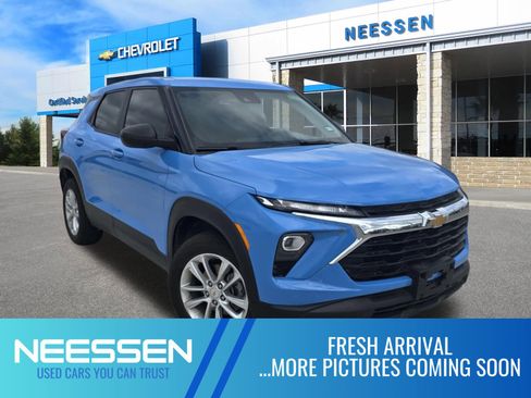 Used 2024 Chevrolet TrailBlazer LS w/ LS Convenience Package image 1