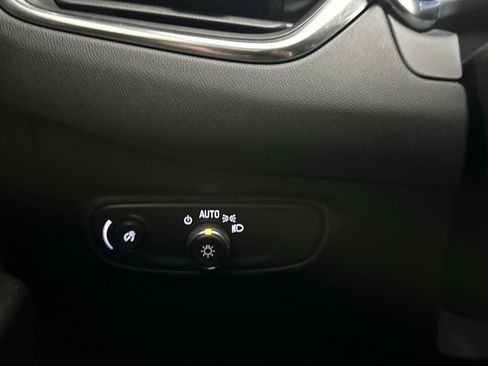 Used 2024 Chevrolet Equinox LT AWD/4WD image 47