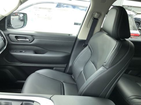 New 2026 Nissan Armada SV image 31