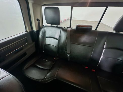 Used 2017 RAM 1500 Classic SLT image 12