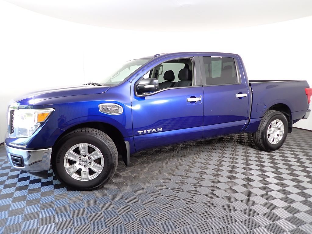 Used 2017 Nissan Titan SV RWD image 8