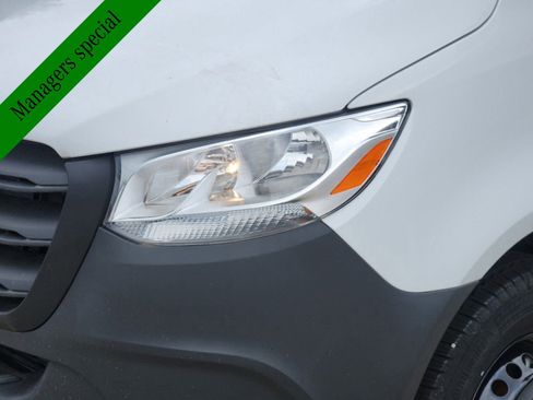 New 2024 Mercedes-Benz Sprinter 4500 image 8