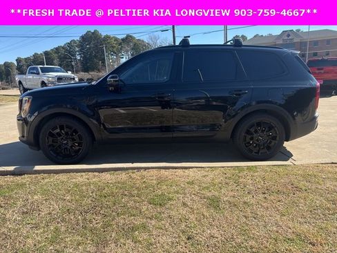 Used 2022 Kia Telluride SX w/ SX Prestige Package image 2